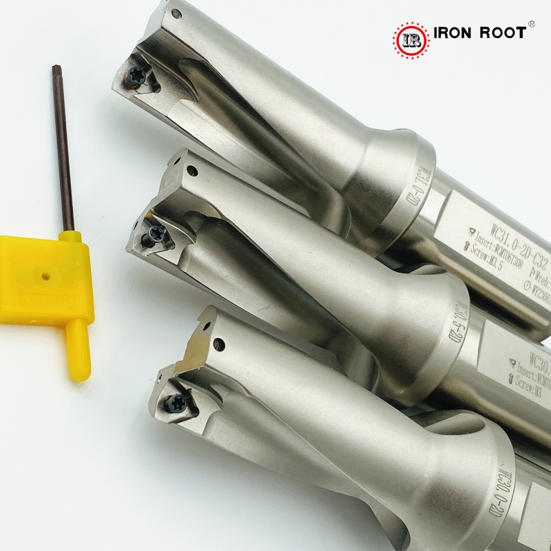 u 모양의 드릴 비트