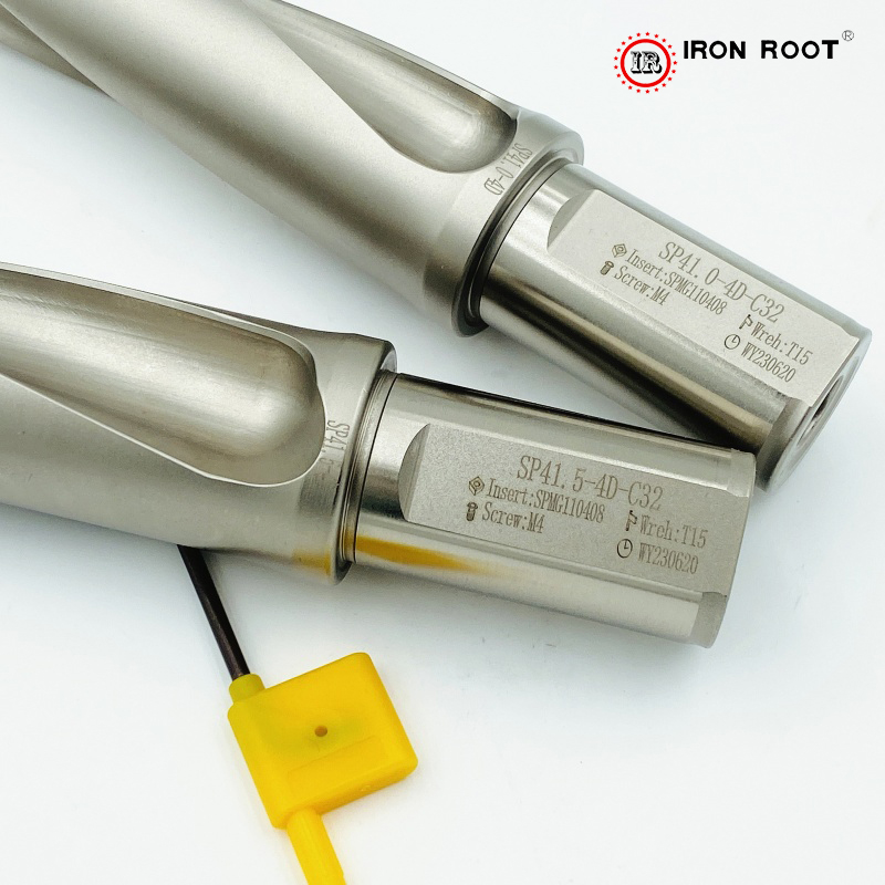 드릴 비트를 삽입