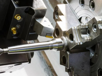 Ferramenta de torneamento