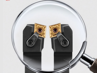 Faca de escultura em mesa