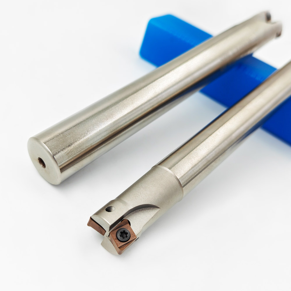 يتم تركيب القطعة الداخلية بسلاسة تامة دون أي فجوة، وتتناسب القاعدة تمامًا مع المحور، مما يقلل من الرنين أثناء التشغيل ويمنع تآكل القطعة الداخلية الناتج عن الاهتزاز.